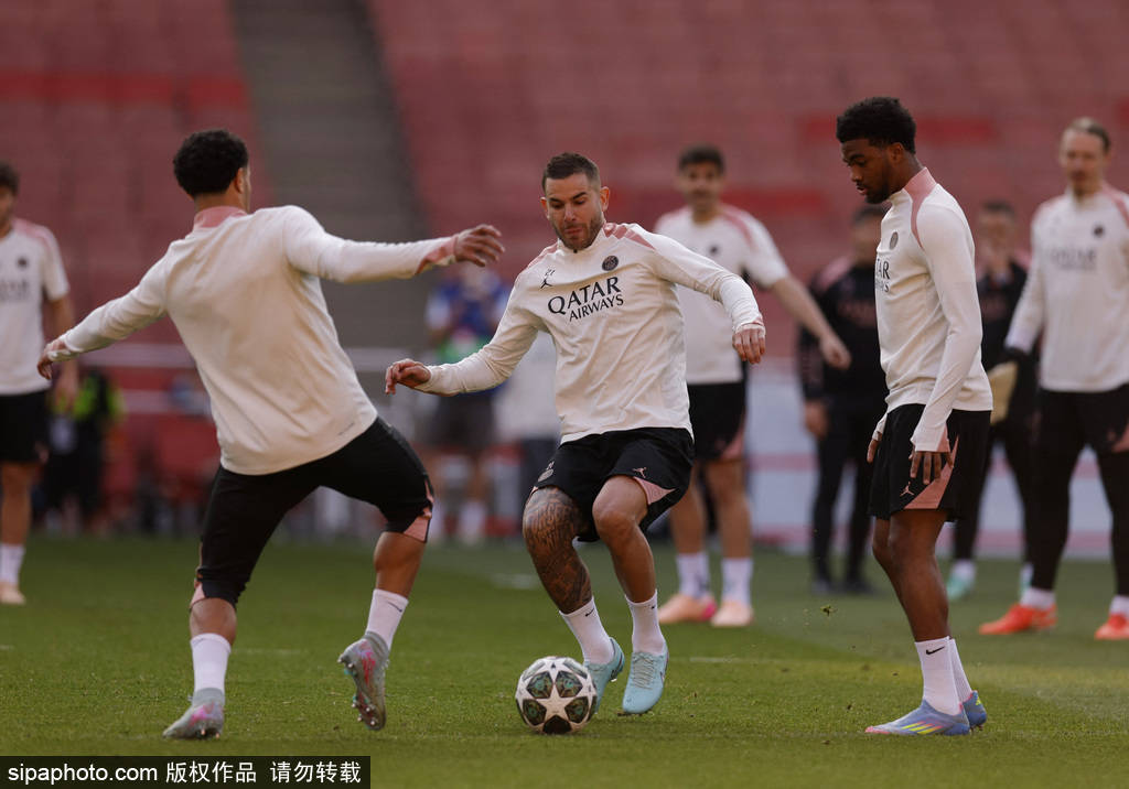 欧冠决赛站队大戏！马赛主帅德泽尔比：巴黎？国米？我选网飞！这话里有话！